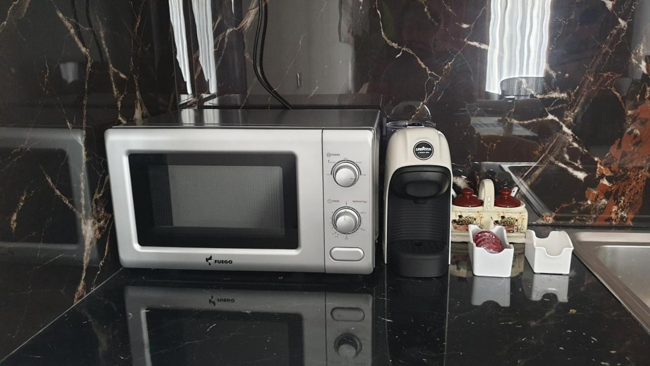 2F Saranda Apartment ภายนอก รูปภาพ
