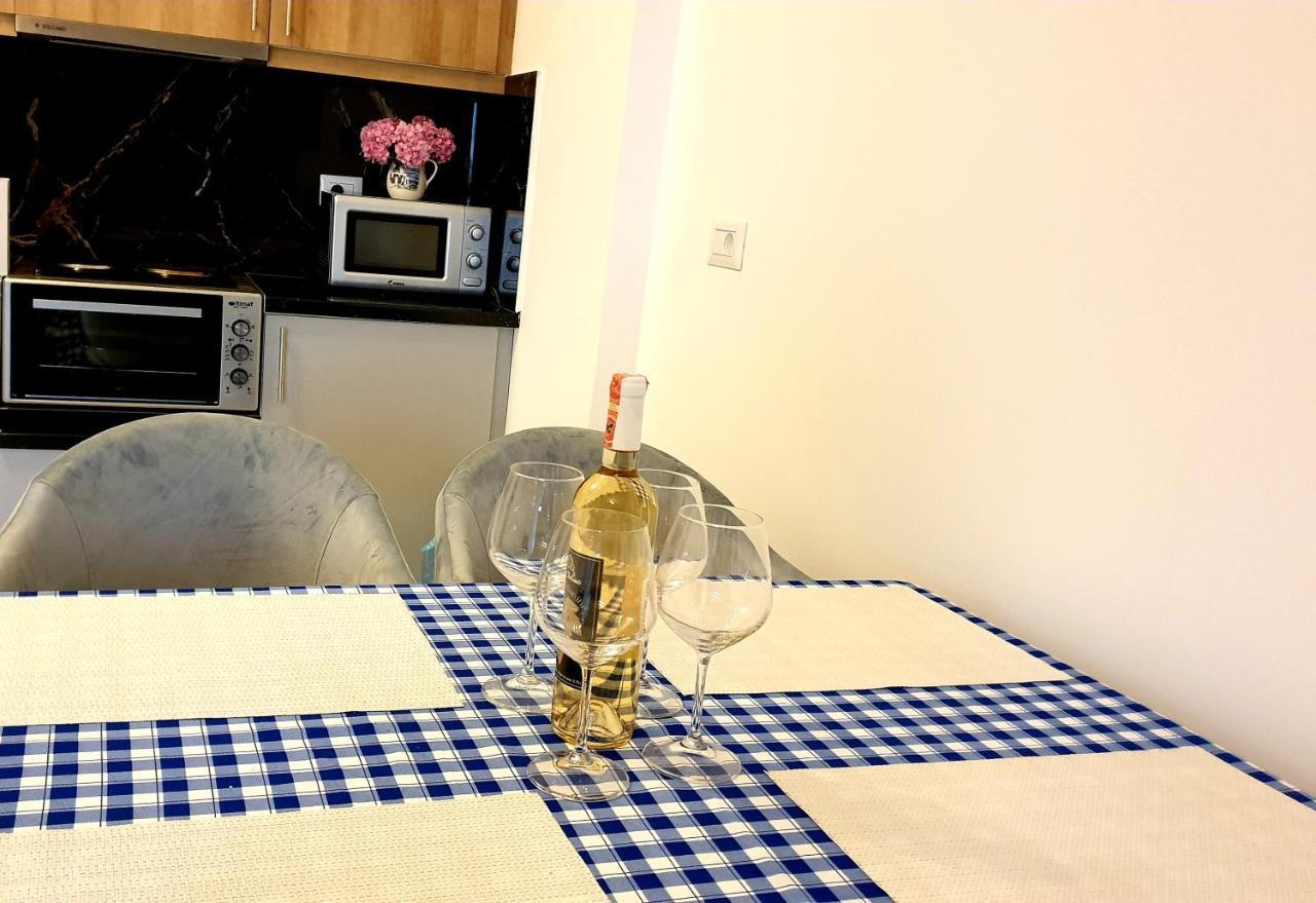 2F Saranda Apartment ภายนอก รูปภาพ