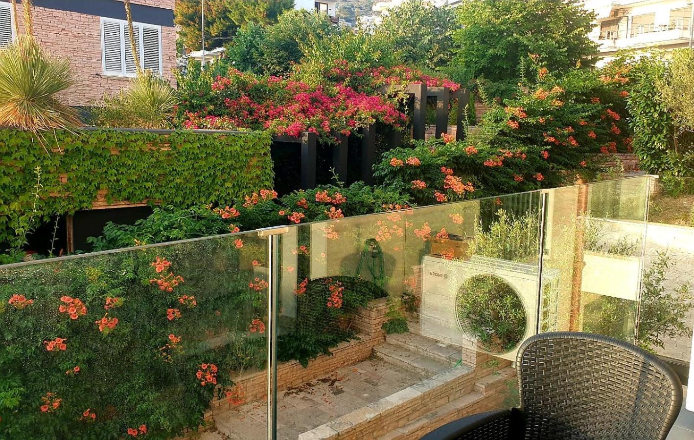 2F Saranda Apartment ภายนอก รูปภาพ